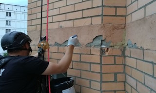 Обследование фасада здания в Донском в октябре